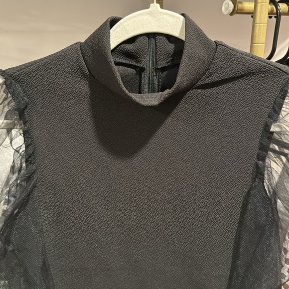 Sheer Sleeve Black Top - Picture 4 of 4